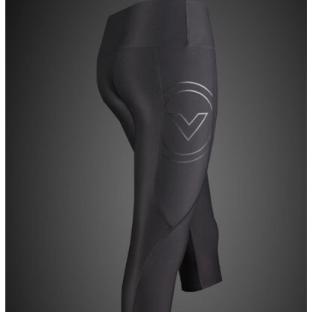 Virus Intl Compression Crop Pants Esi14